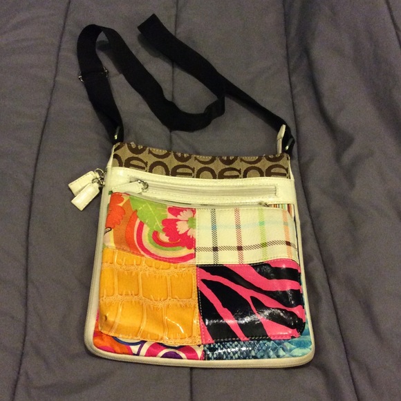 A lot of different kind of patterns cross body