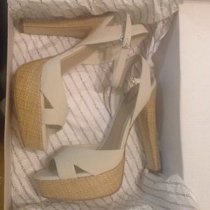 Aldo high heels nude color