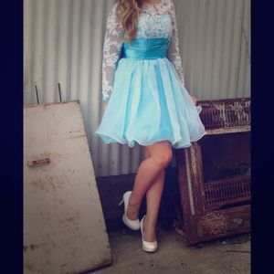 Blue and white lace sherri hill knockoff