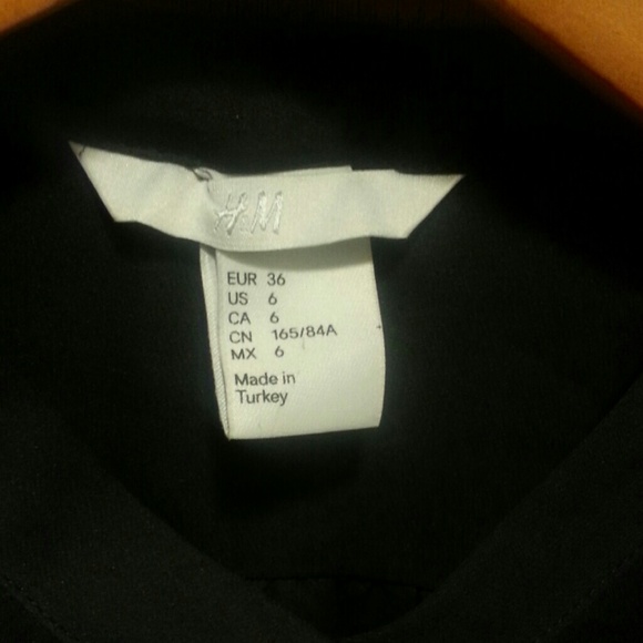 Cute H&M Black Top - Picture 3 of 3