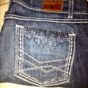 BKE Size 30 x 31 1/2 Straight Leg