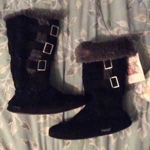 Muk luk boots