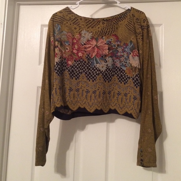Vintage crop top