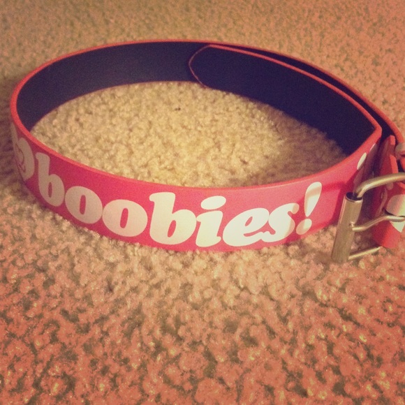 I 💗 boobies belt