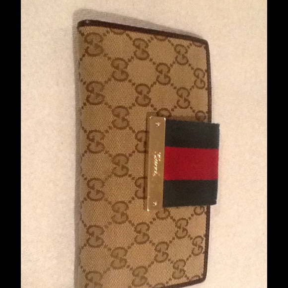 Gucci wallet