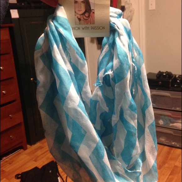 infiniti scarf