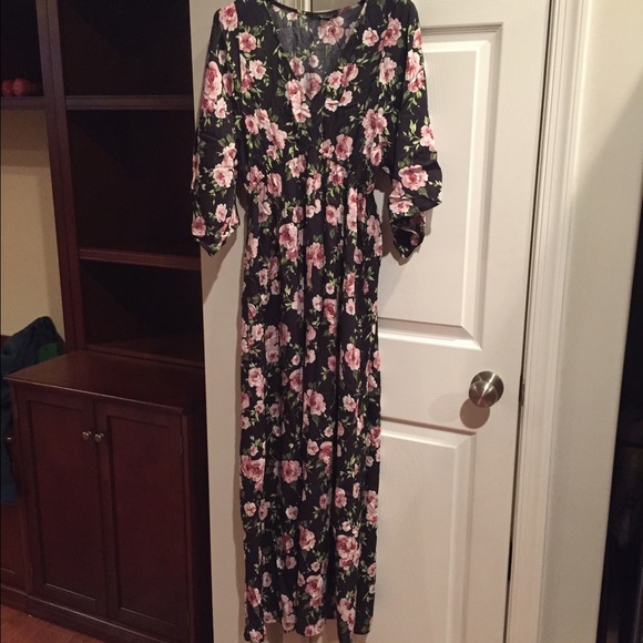 Floral print maxi with kimono sleeves