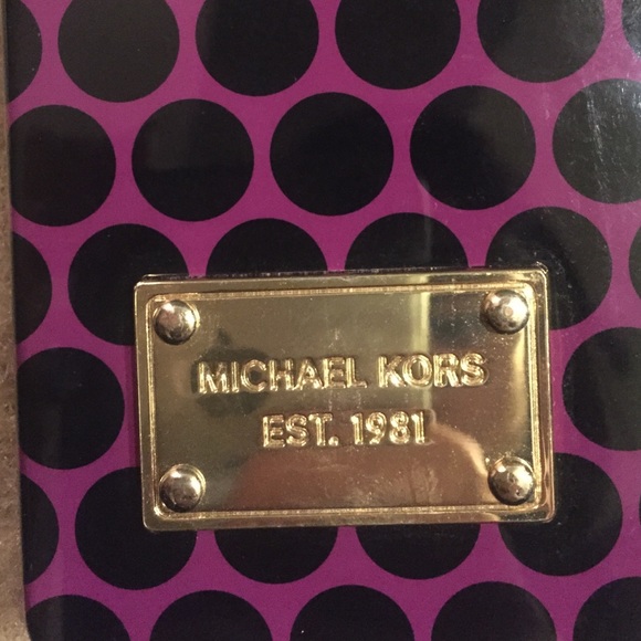 Michael Kors iPhone 5/5s cases - Picture 3 of 5