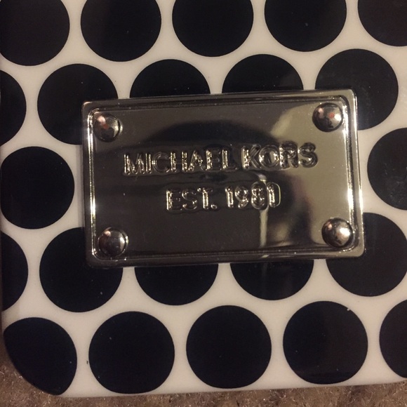 Michael Kors iPhone 5/5s cases - Picture 4 of 5