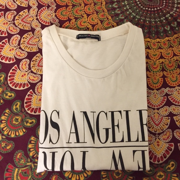 NWOT- brandy Melville LA/NY cream muscle tee - Picture 4 of 4