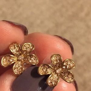 Stella & Dot Janie Gold Tone Stud Earrings