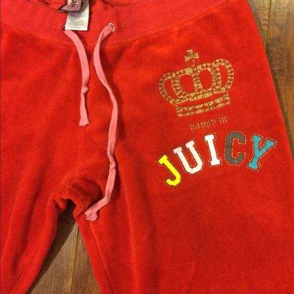 ❗️SOLD❗️🔥Velour Juicy Couture track suit🔥 - Picture 1 of 3