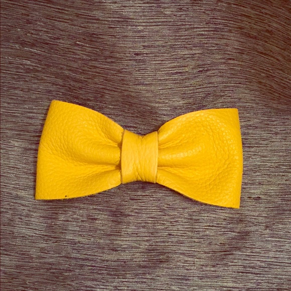 American apparel Clip in Hair bow