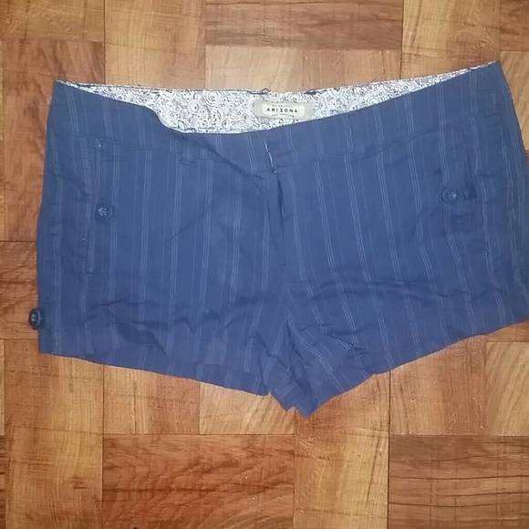 striped shorts