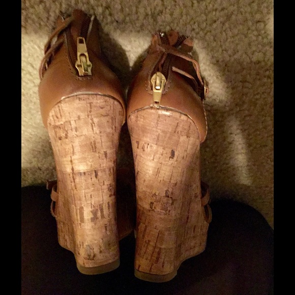 Sold - Picture 3 of 4