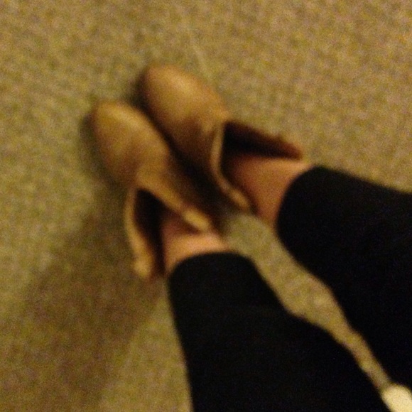 Boots - Picture 2 of 4