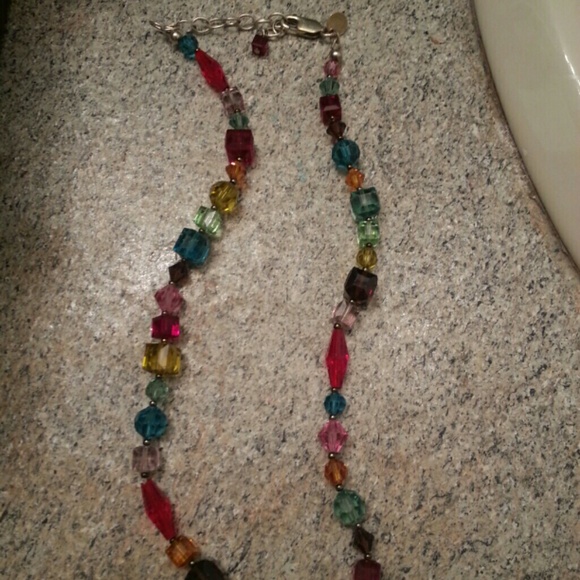 Beautiful necklace!