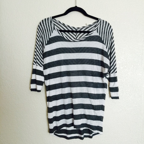 Super soft grey/white striped blouse. - Picture 1 of 3
