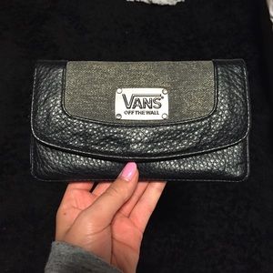 VANS off the wall wallet