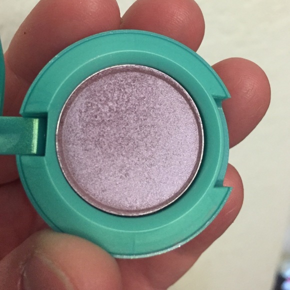 Auth MAC "mancatcher" eyeshadow - lavender frost