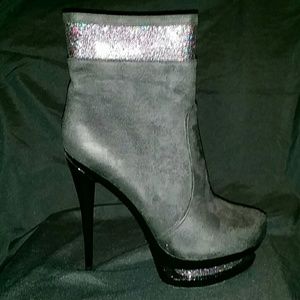 Black Boots
