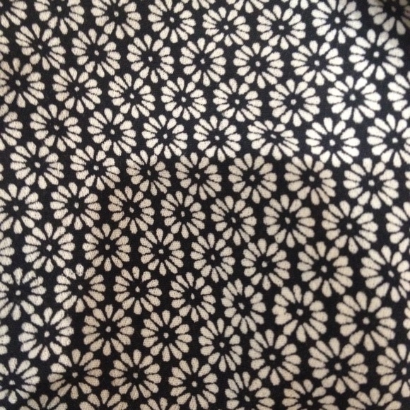 Floral Brandy Melville Skirt - Picture 4 of 4