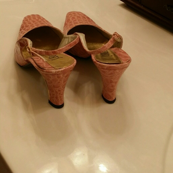 Shoes - Picture 2 of 3