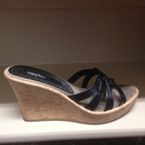 Summer wedges