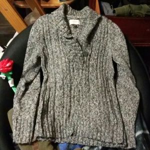 Soft grey knitted sweater size small