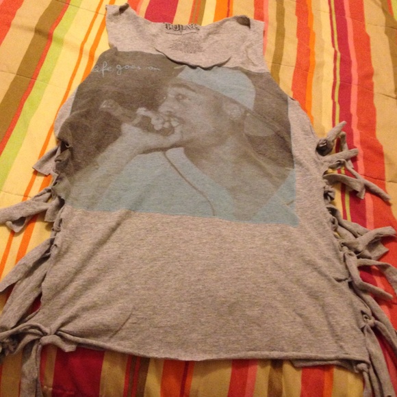 Tupac tank - Picture 2 of 4