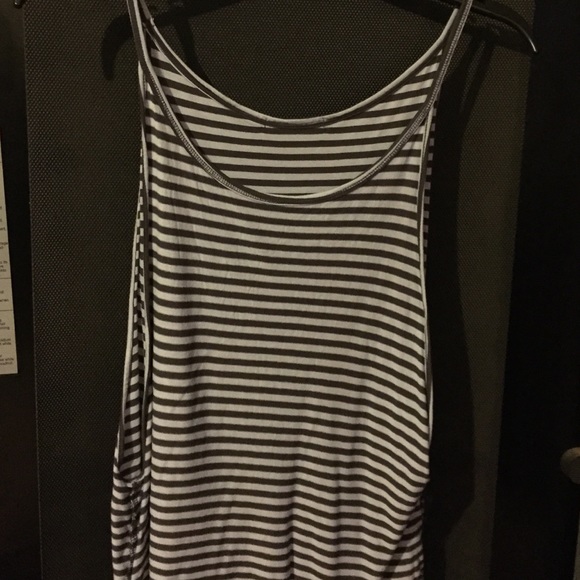 F21 muscle tank