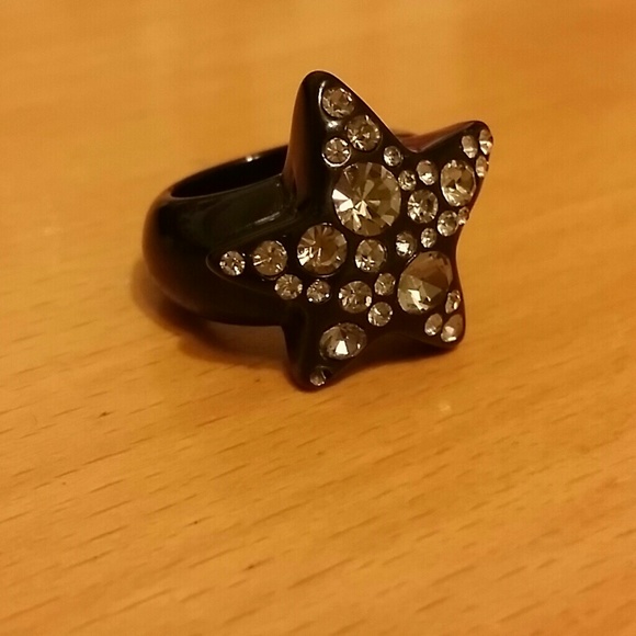 Marc by Marc Jacobs Crystal Star Ring