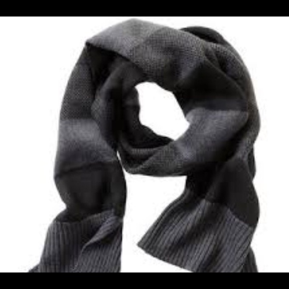 Banana Republic Birdseye strip scarf