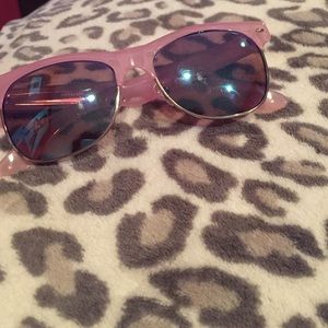 Light pink sunglasses😍❤️