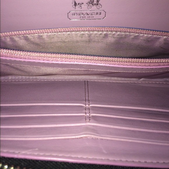 Extra pictures coach wallet - Picture 1 of 4