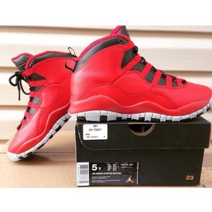 Air Jordan Retro 10 "Bulls Over Broadway" big kids