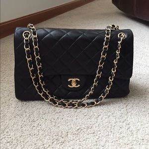 High quality black jumbo bag in lambskin