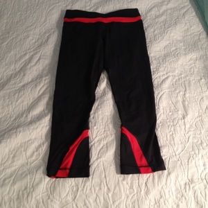 Lululemon run inspire crops size 4