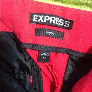 Bold red editors! Great to dress up or down 😁