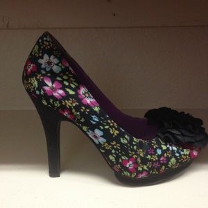 Brand new Madden girl pumps