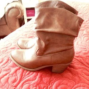 Ruched tan boots
