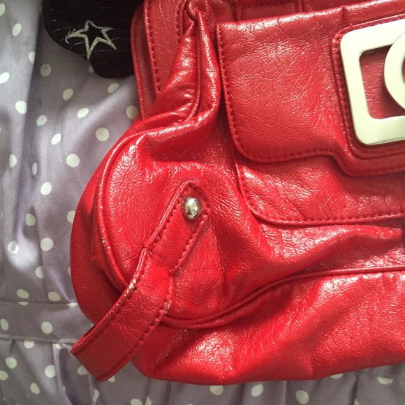 GUESS Handbag!! - Picture 4 of 4