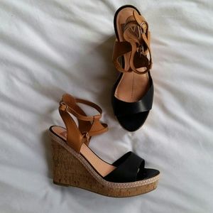 ▪ like new ▪ black & tan wedged sandals