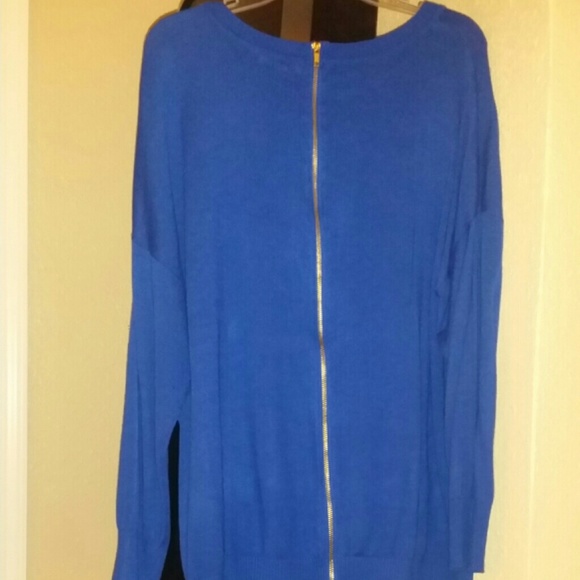 🚫sold in bundle🚫 Beautiful sweater/blouse - Picture 2 of 2