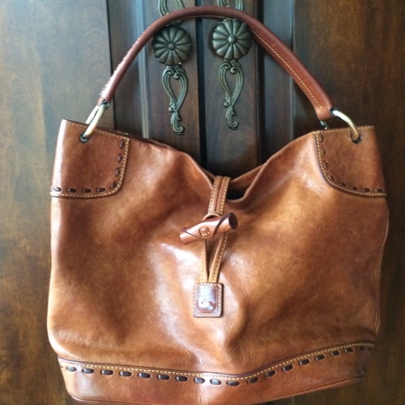 Dooney & Bourke bag