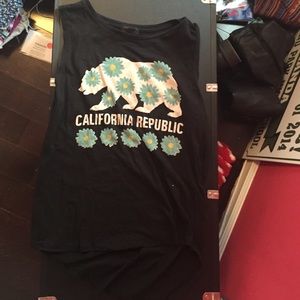 ✴️sold in bundle✴️California republic muscle tee