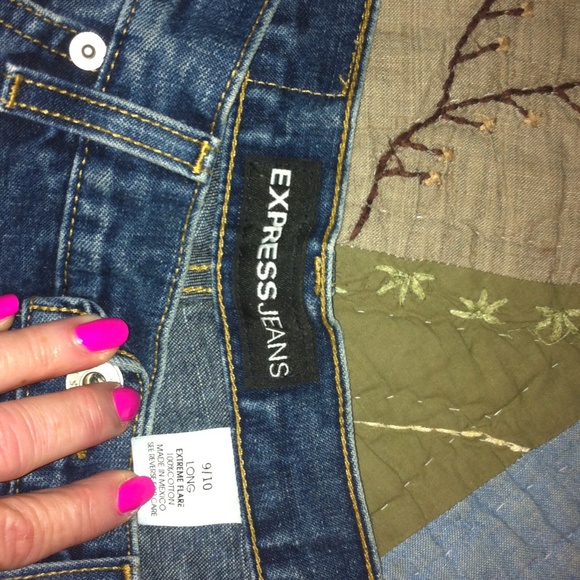 Express jeans.  In great condition. - Picture 3 of 3