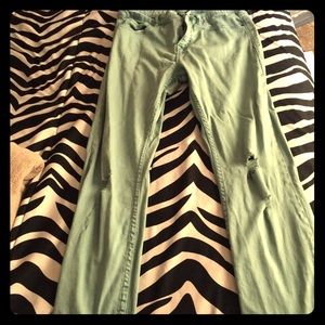 High rise light blue urban out fitters jeans💕