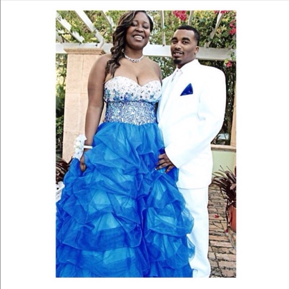 Prom dress - Picture 1 of 1