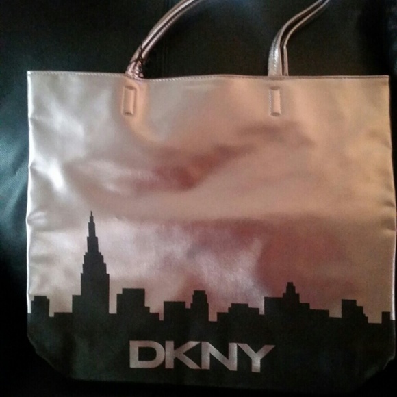 Large tote - Picture 2 of 3